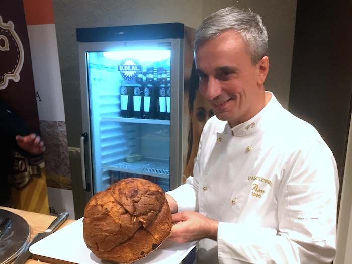 Pasquale Pesce e il suo panettone.